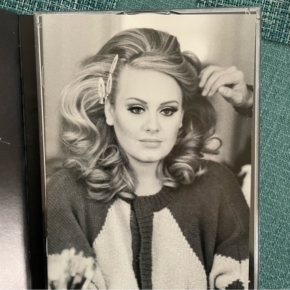 Adele Live at Royal Albert Hall CD and DVD Sept 2011 90 minute Concert Fantastic - Picture 7 of 15